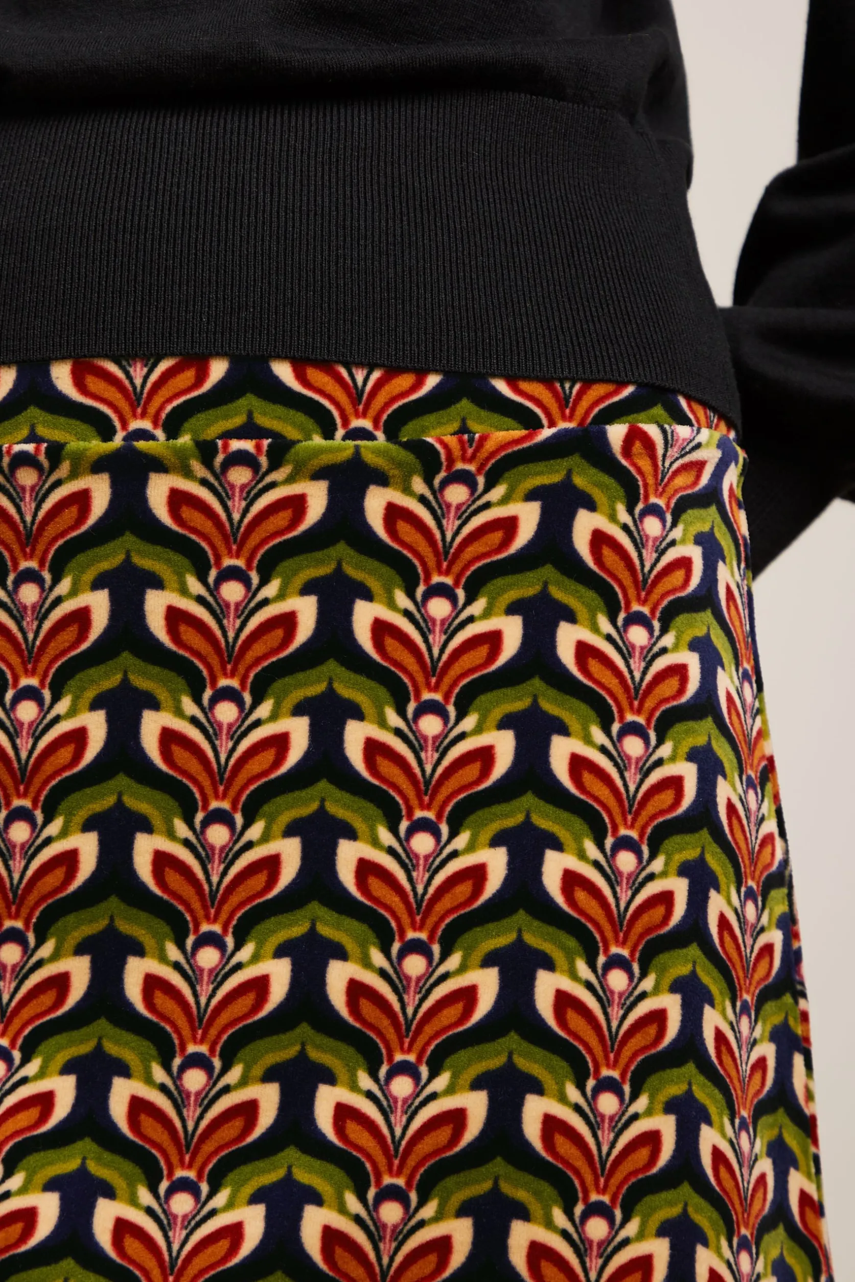 Border Skirt Sunday*King Louie New