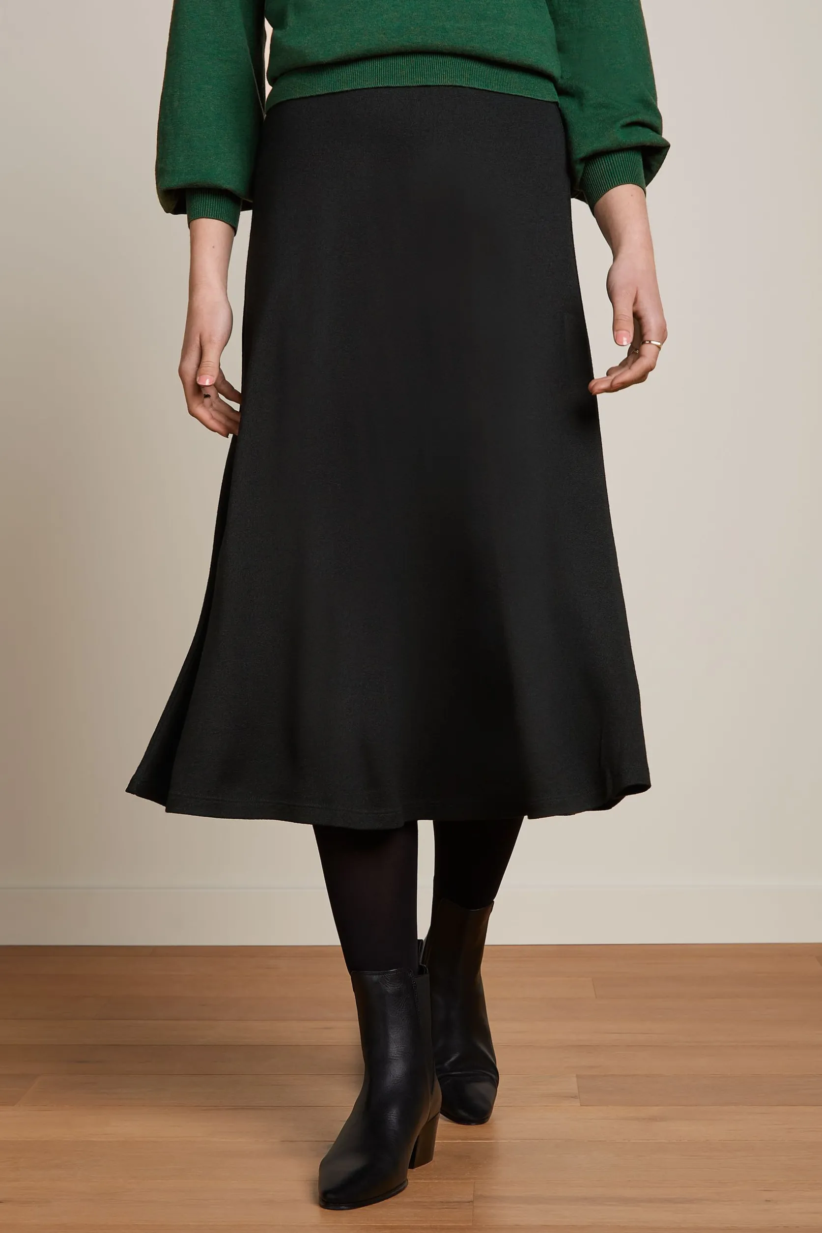 Juno Midi Skirt Milano Crepe*King Louie Clearance